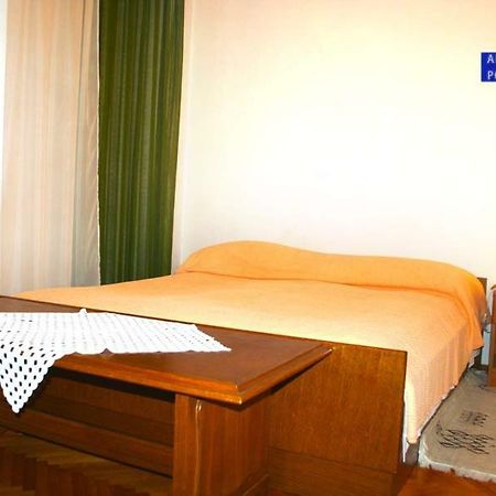 Apartment Dubravka Подгора Екстер'єр фото